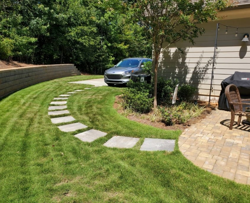 step stone walkway from patio